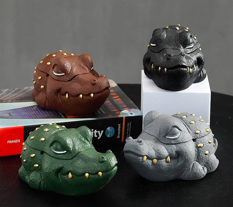 Fantastic design crocodile ashtray, creative gift, fun decoration, quirky stuff, wow table decoration